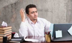 Trader patiently monitoring the market during a quiet trading session, illustrating how boredom often reflects discipline, patience, and adherence to a structured trading plan rather than impulsive decision-making.